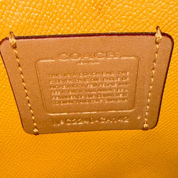 Coach Mollie 25 Tote Bag In Signature Chambray. - Picture 13 of 15